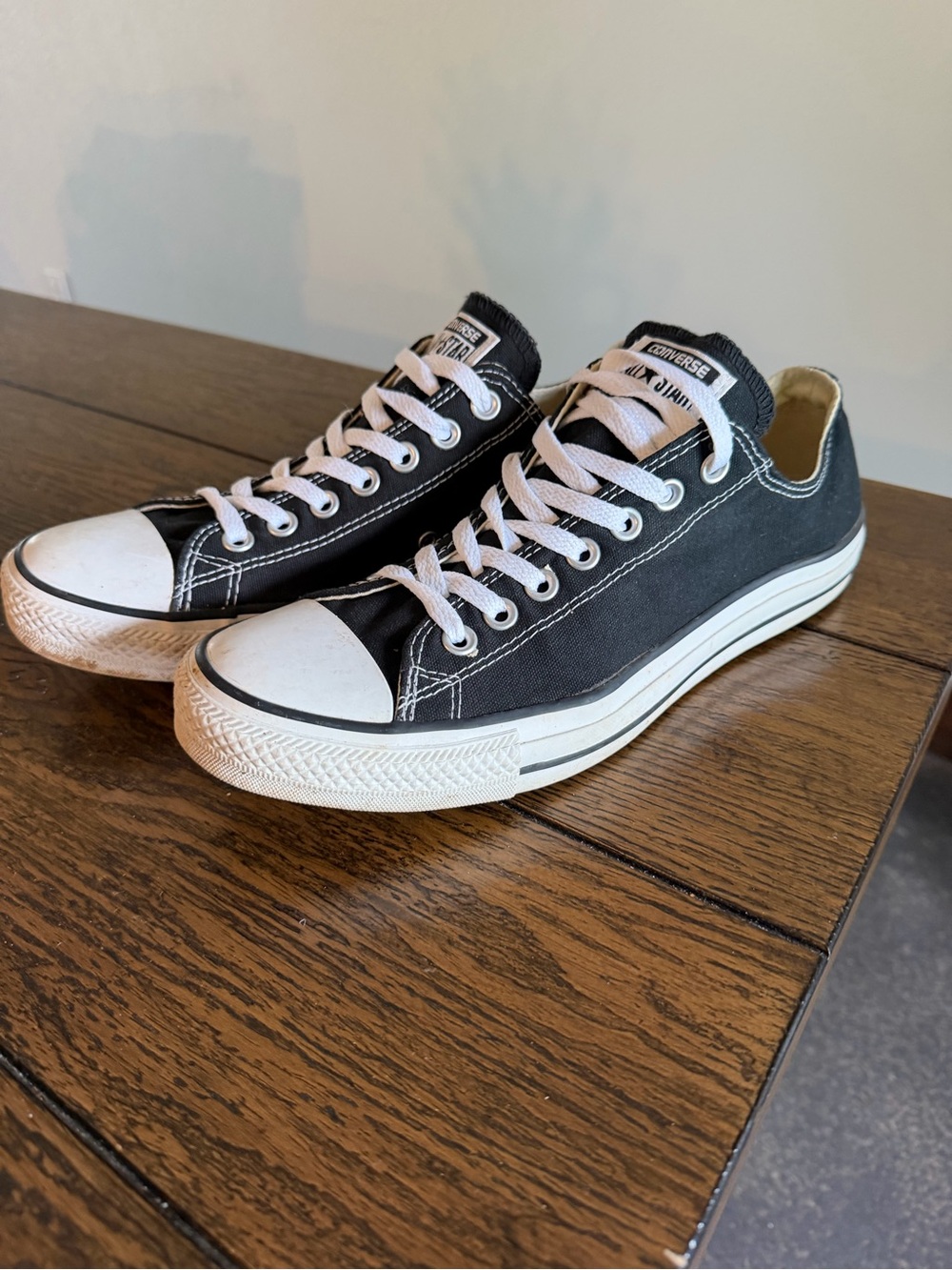 Converse Chuck Taylor All Star Black/White Low Top Mens 8